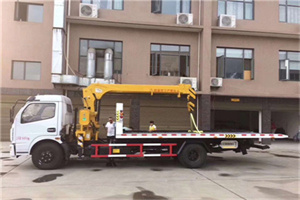 贡山附近汽车轮胎更换