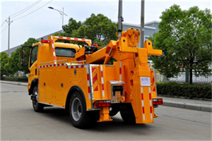 贡山高速路拖车费